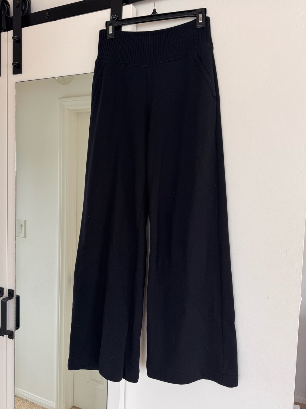 Alo Serenity Wide Leg Sweatpant - Picture 5 of 10